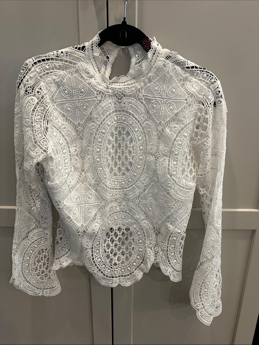 It’s Pink - White Lace High-Neck Long-Sleeve Top.  Size M.   NWOT